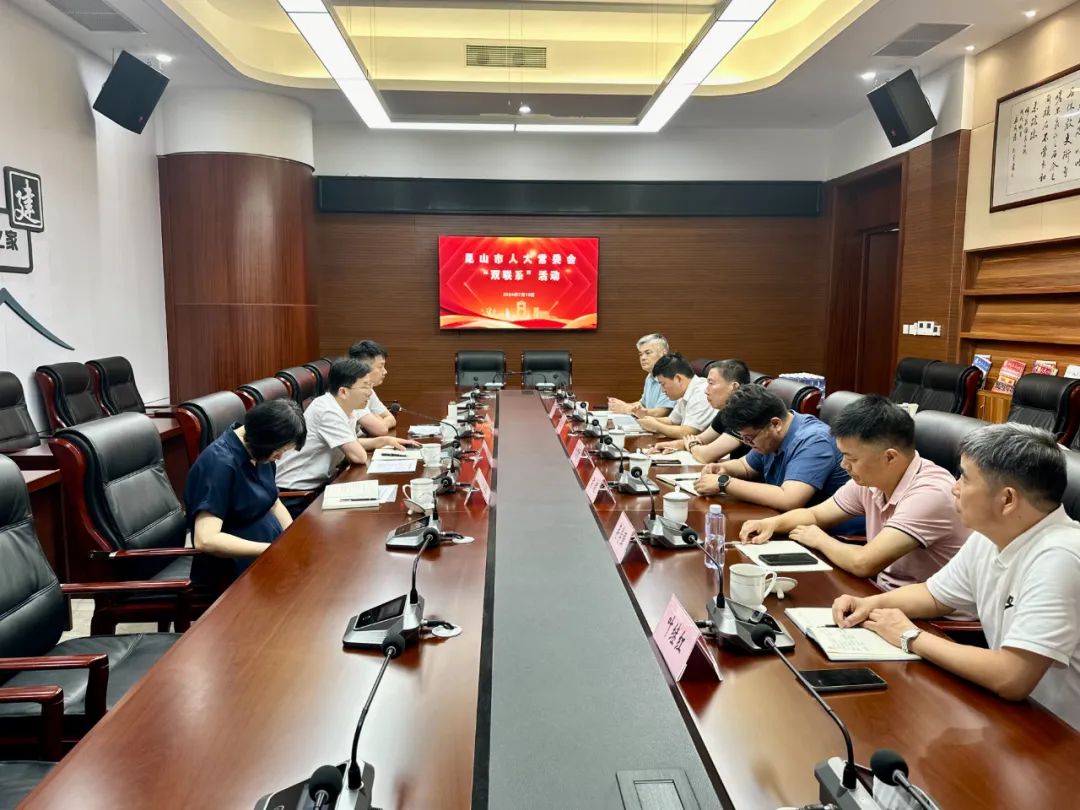 市人大常委会开展“委员接待代表”活动